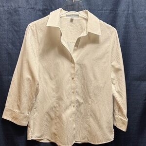 Foxcroft Cream Textured Button-Front Blouse